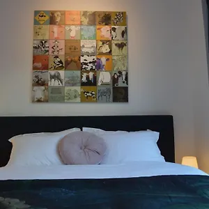 https://hippe-studio-in-historisch-gebouw-in-oude-centrum.hotelsantwerp.net